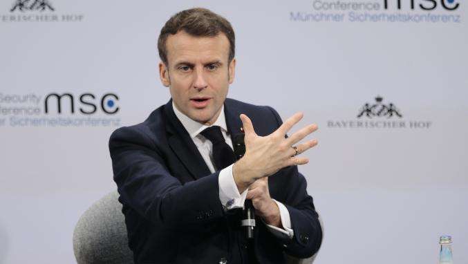 France- Macron sur les caricatures : » je ne vais pas changer mon droit, parce qu’il choque ailleurs ».