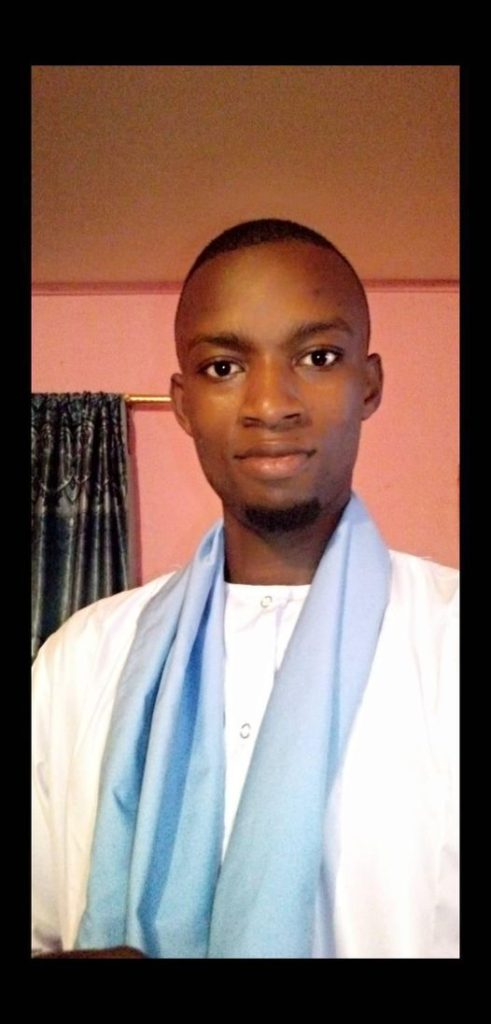 kha 491x1024 - Contribution - "Des retrouvailles politiques par ici et par là ! Moi, citoyen, je cherche ma subsistance quotidienne ! " Par Khadim Bamba Sour .
