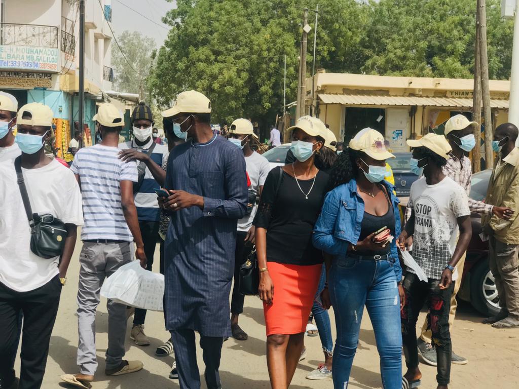 IMG 20210227 WA0409 - MBACKÉ / Lutte contre la covid19 : Ibrahima Ndiaye distribue 1500 masques et des produits antiseptiques aux commerçants et conducteurs de jakarta.