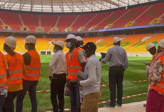 273207202 4704320179644988 1461776262284761667 n - La CAF a effectué une mission d’inspection du nouveau stade du Sénégal à Diamnadio.Au cours de cette visite les autorités ont loué la grande qualité des travaux et souligné le respect des normes internationales. (Source : Sogip Sa)
