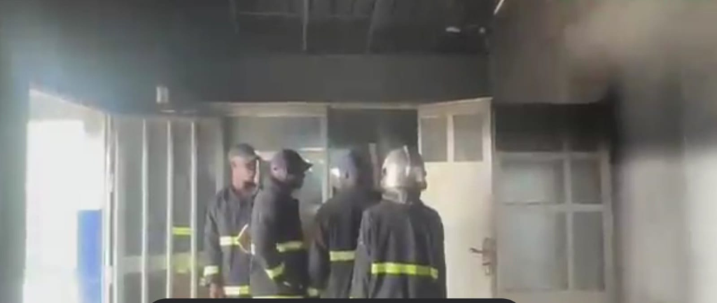 image 8 1024x433 - Sénégal - Touba- La chaîne de télévision hizbut tarqhiyyah réduit en cendres par un violent incendie .(Photos).