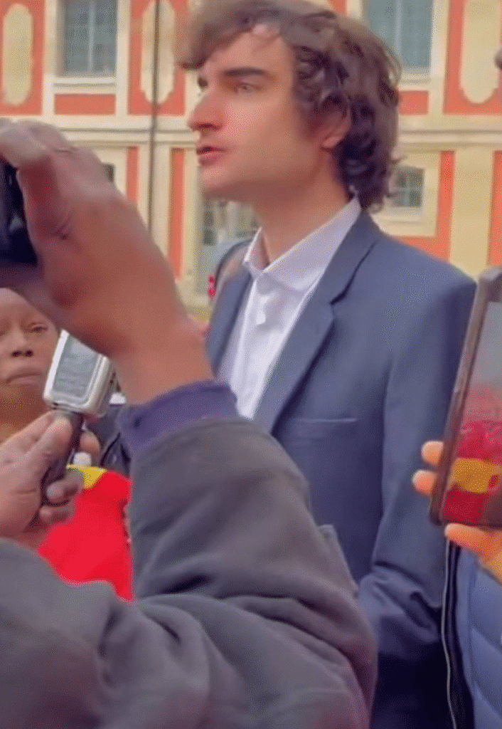 image 13 706x1024 - France - Affaire Madiambal Diagne : "Un dossier politique monté de toutes pièces", déclare le journaliste à Versailles !