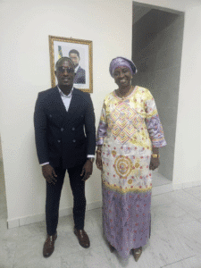 image 2 225x300 - Sénégal- Mbacké Baol : Coalition Diomaye Président se renforce - Abdoulaye Ndiaye du Mouvement APEM Mbacké de la Coalition Diomaye signe la déclaration d'engagement après une audience nocturne avec la coordinatrice nationale